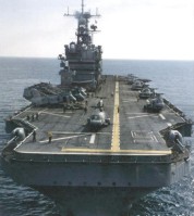 amphibisches
              Angriffslandungsschiff Tarawa-Klasse der US Navy
